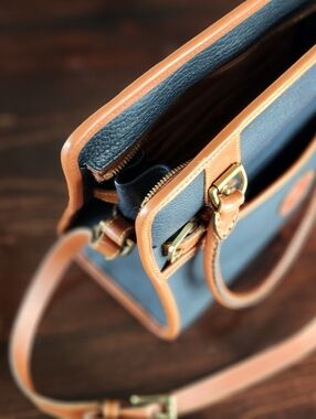 NEW Dooney & Bourke Black Pebbled Leather Bag with Tan Trim